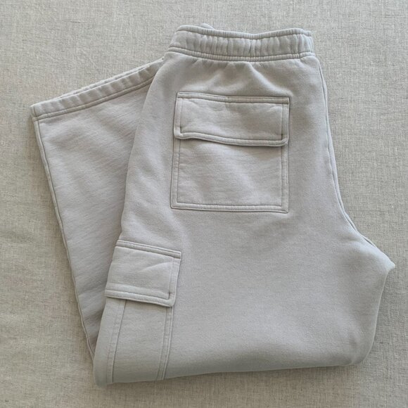 Aritzia Wide Leg Pants in Cream - Picture 3 of 5